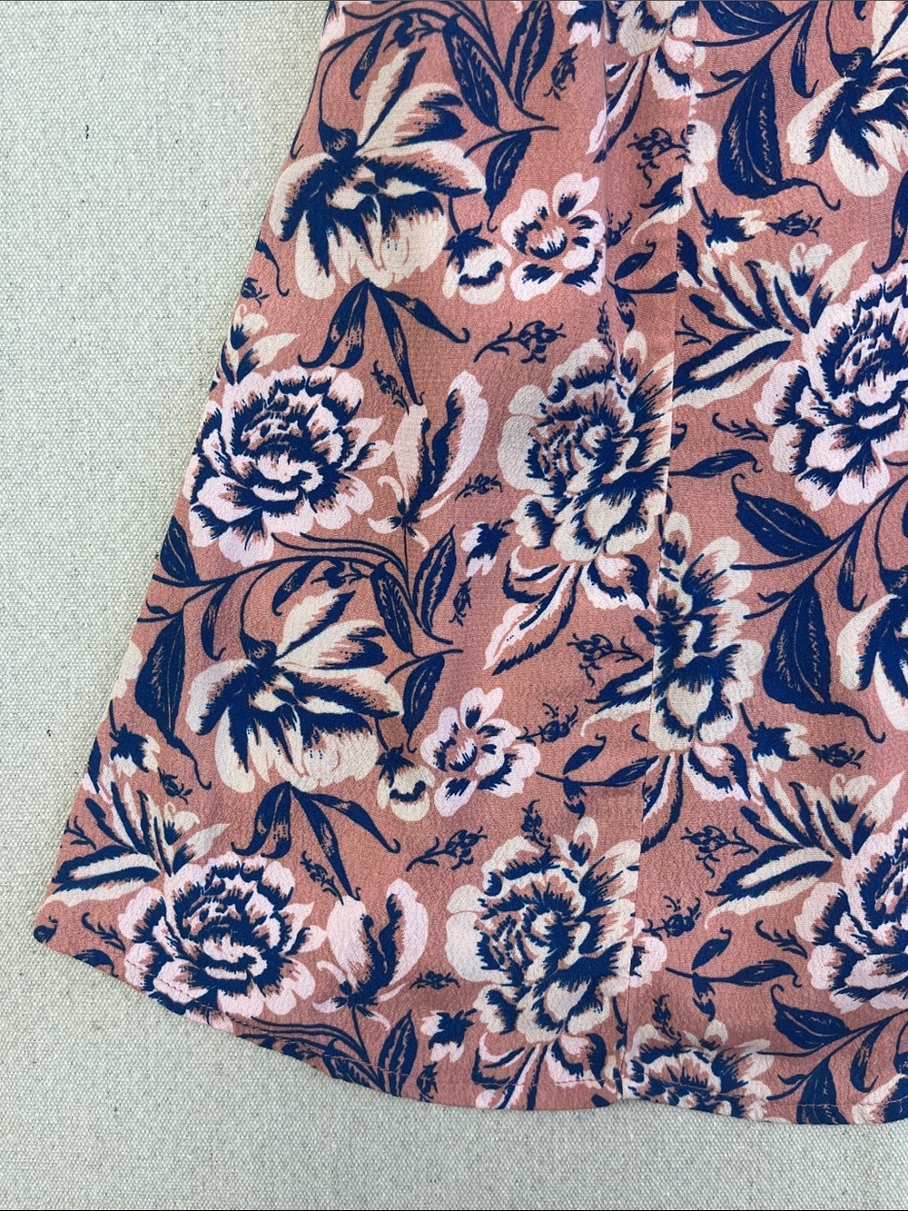 GAP Pink Floral Button Front Dress Pockets Rayon Boho Cottagecore Size 4 - Picture 9 of 16